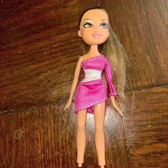 Bratz Yasmin doll - Picture 2 of 8